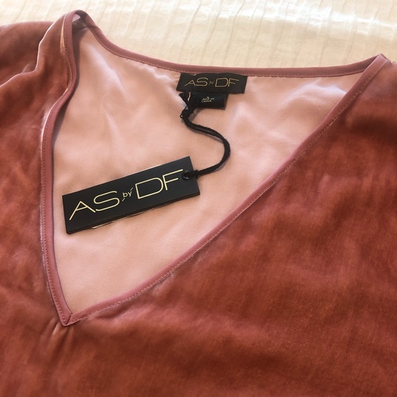 Willa Velvet Shift Dress - Picture 3 of 5